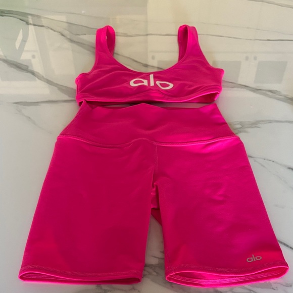 ALO Yoga Other - ALO Yoga Pink Sports Bra and Shorts Set